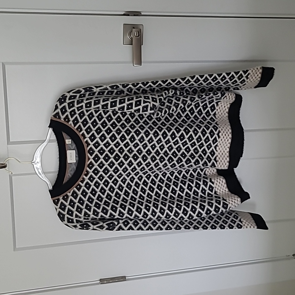 Cyrus Sweater. Size XL.